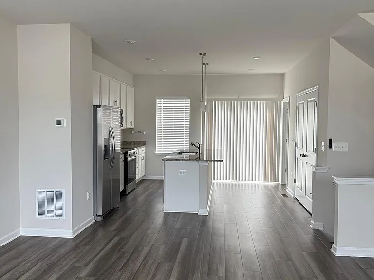 195 Cooperage Rd — Photo 1