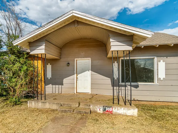 1309 Kokomo St, Plainview, TX 79072