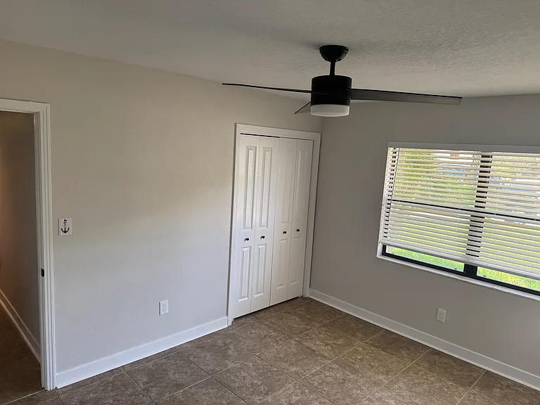 617 Luzon Ave — Photo 12