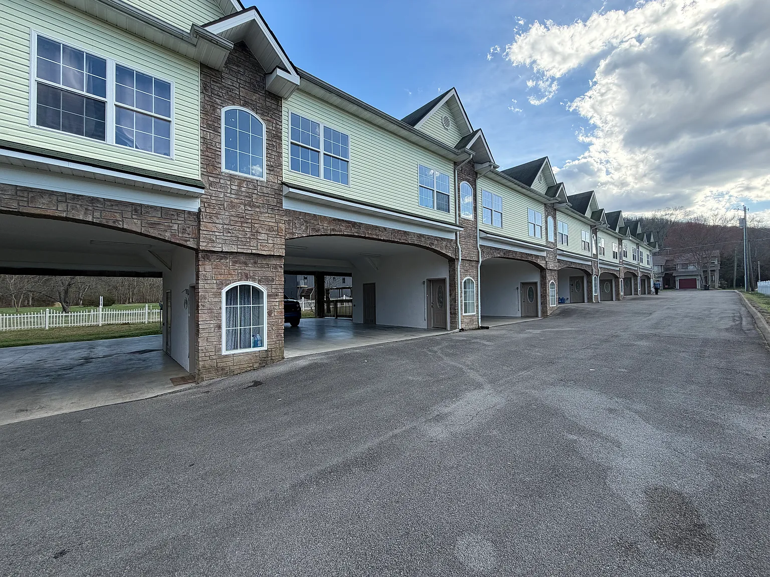 High Valley Dr, Pigeon Forge — Photo 1