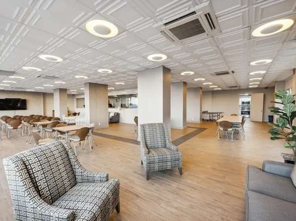 166-25 Powells Cove Boulevard image 30 of 40