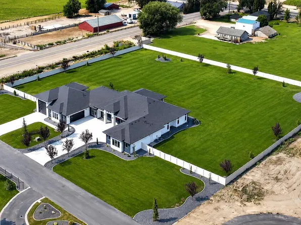 5411 S Fountain Hills Ct, Nampa, ID 83686