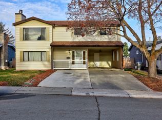 436 Garibaldi Dr, Kamloops, BC V2E 2A9