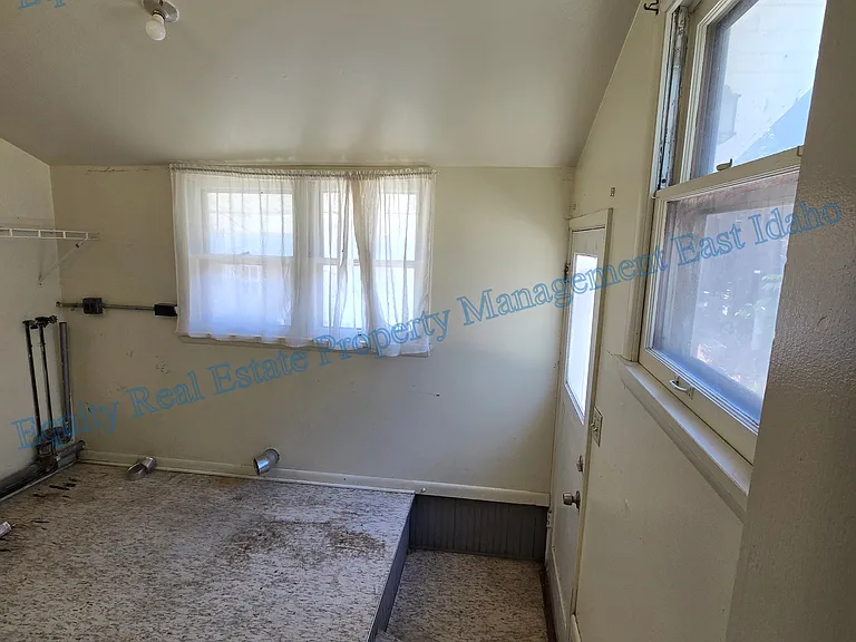 925 W Clark St #925 — Photo 19