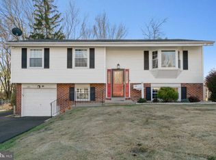 232 Colonial Dr, Warminster, PA 18974