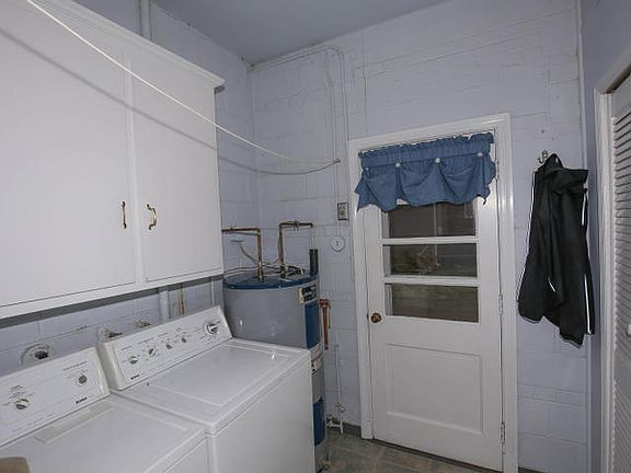 5th image of 7206 Alycia Ave
