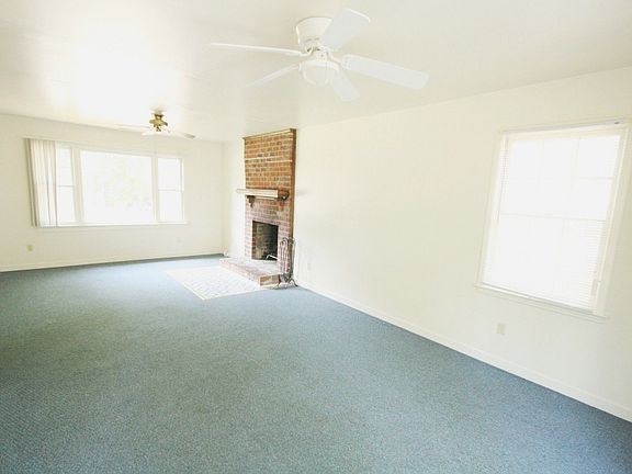 3rd image of 721 Cabin Creek Dr