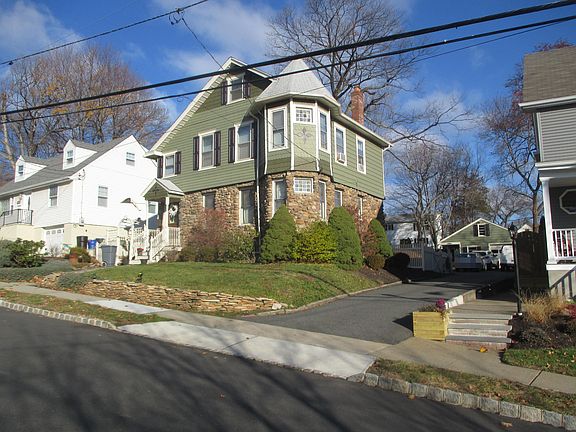 3rd image of 278 Linden Ave