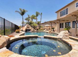 1070 Crimson Dr, San Marcos, CA 92069