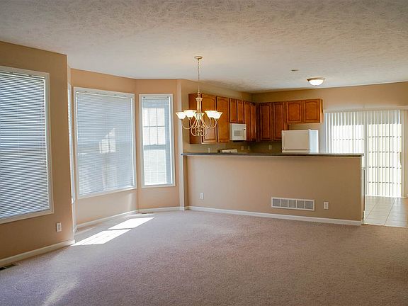 4th image of 5501 Sandhutton Ct