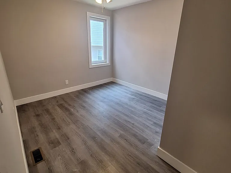1007 W Dauphin St — Photo 11
