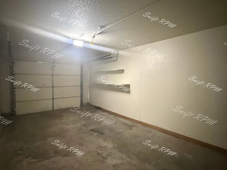 529 NE Churchill St #2-1 — Photo 12