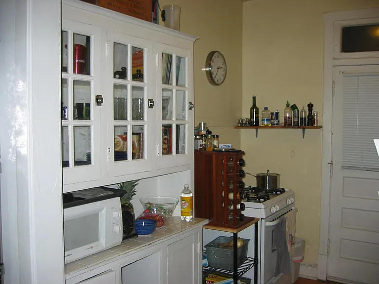 1832 W Berteau Ave #1 — Photo 5