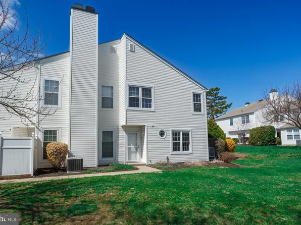 90 Portsmouth Ct #2241I, Southampton, PA 18966