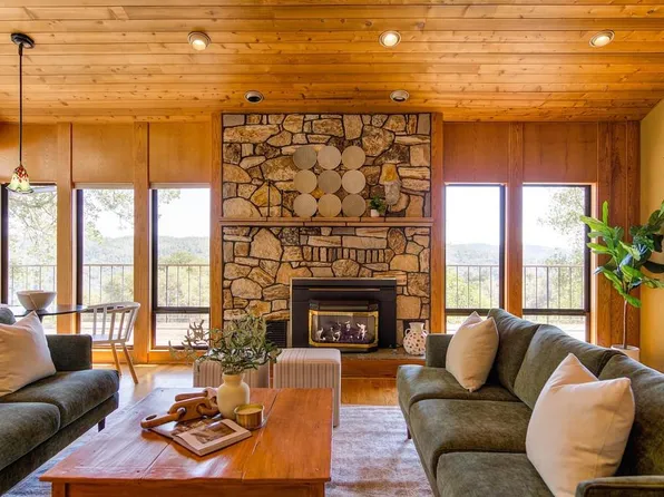 693 Oak Haven Rd, Auburn, CA 95603