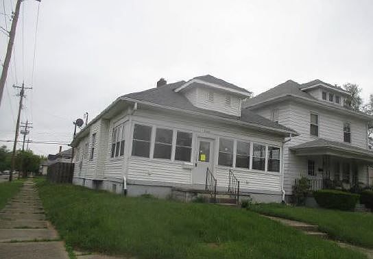3rd image of 1000 Malvern St