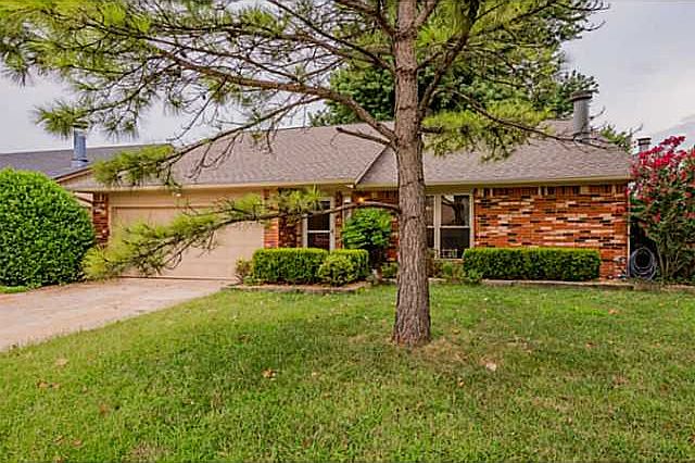 1st image of 633 S Willowood Dr