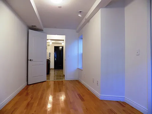 Rented by Blue Egg Realty Corp | media 16