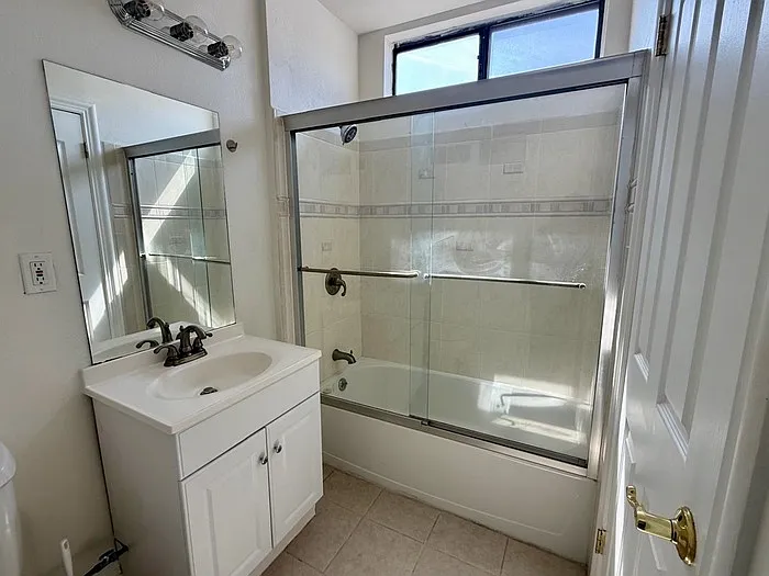 14912 Dickens St #13 — Photo 13