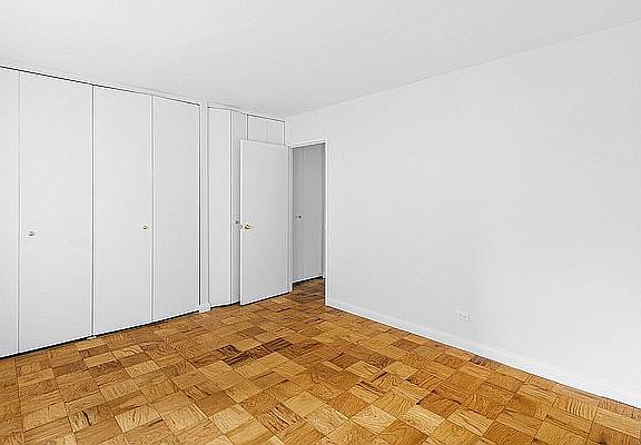 2nd image of 1470 1st Ave APT 9C