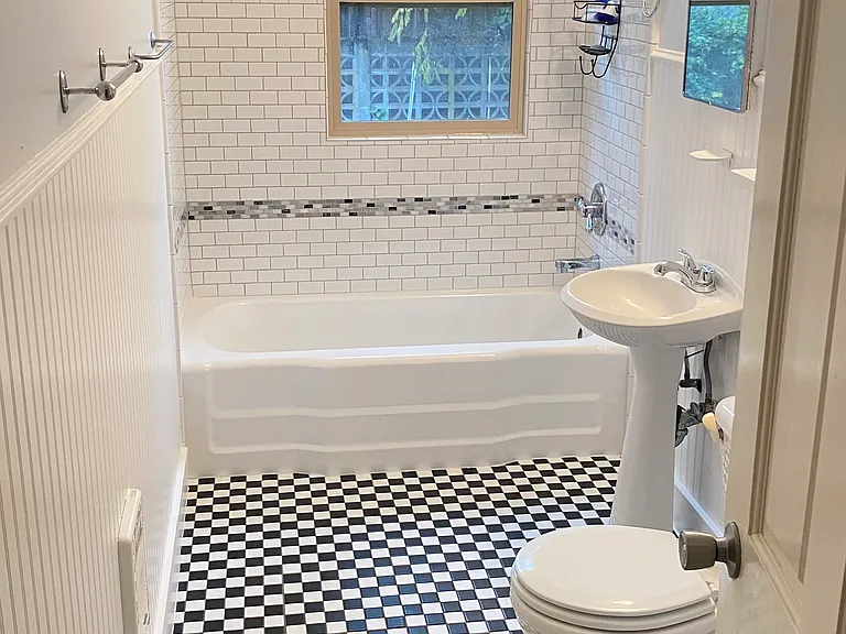 2803 NE 59th Ave — Photo 11
