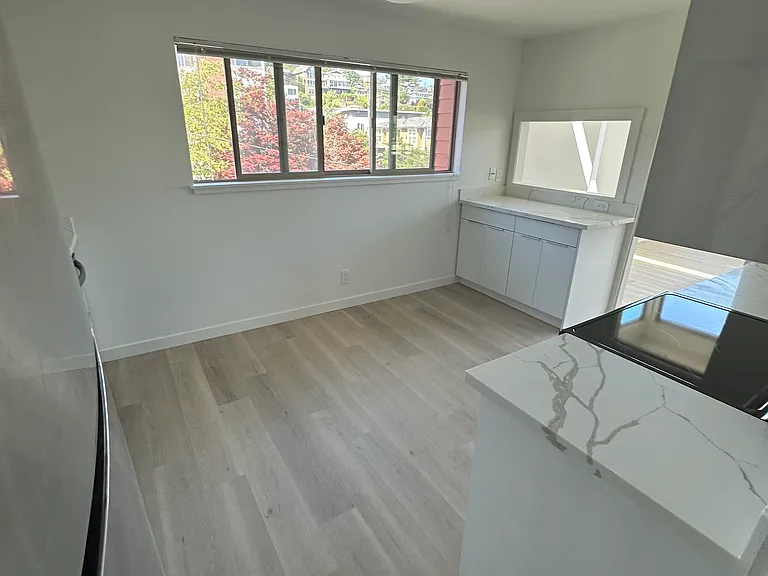 215 Valley St #401 — Photo 2