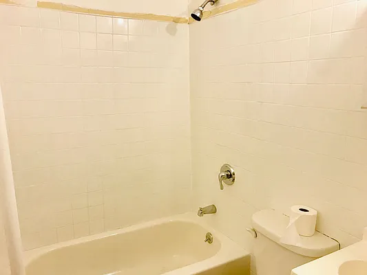 Rented by In Haus LLC | media 17