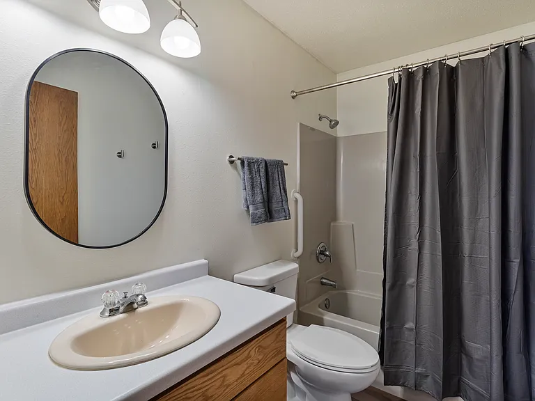 908 Donna Ave #5 — Photo 7