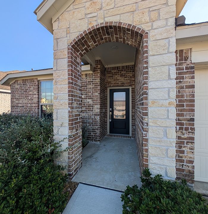1st image of 9918 Highland Harvest Dr