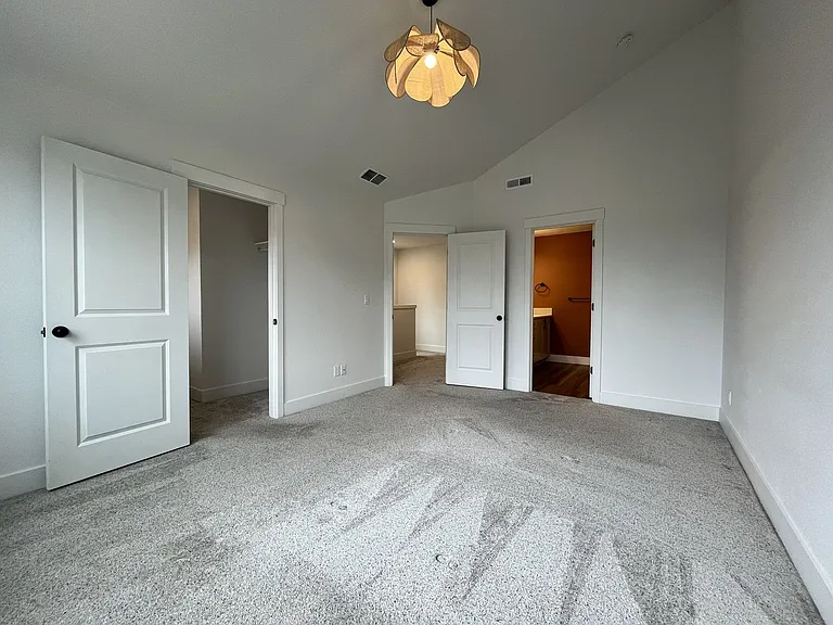 2875 S Magnolia Dr — Photo 25
