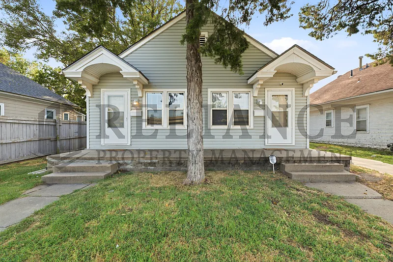 1 bed, 1.0 bath, 718 sqft, $875 — Photo 1