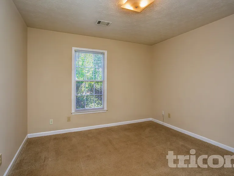30 Blackberry Ln — Photo 10