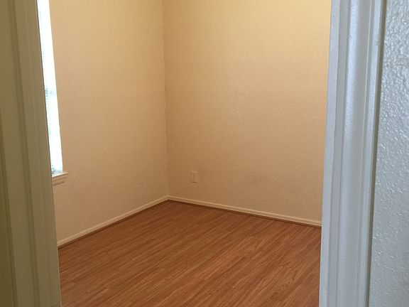 Bedroom or back office