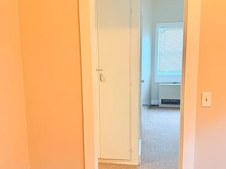 2046 Hartford Ave #2 — Photo 5
