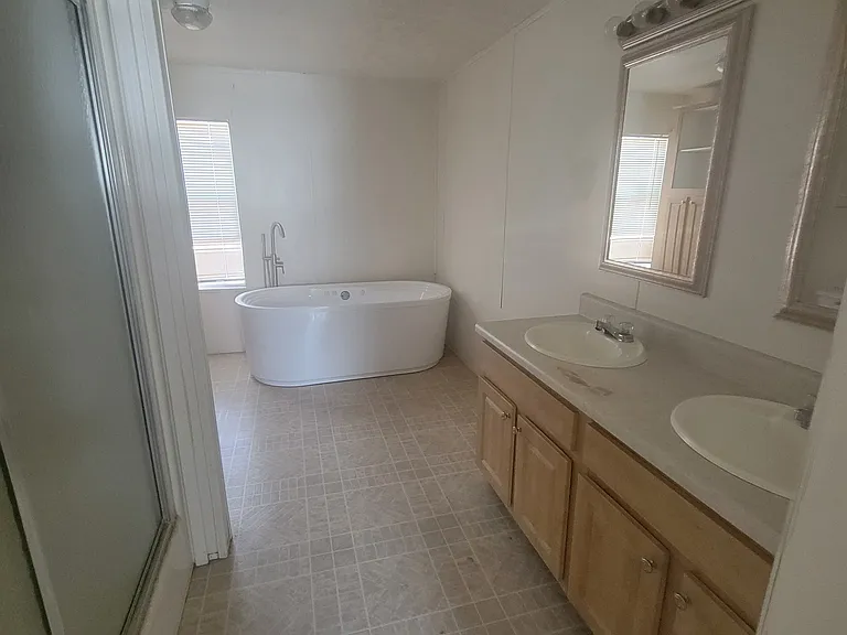 11951 SW Shiloh Rd — Photo 2