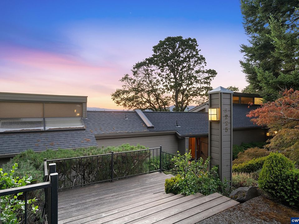 1st image of 3225 Azalea Dr S