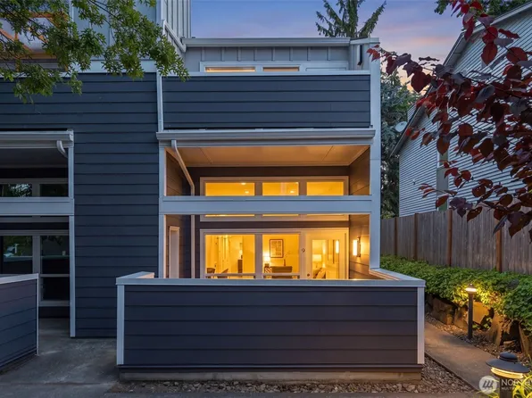 11713 93rd Avenue NE #B9, Kirkland, WA 98034