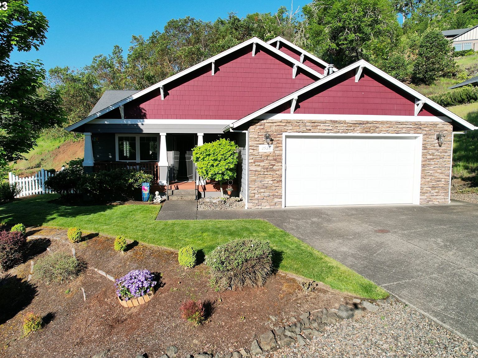 2528 NW Troost St, Roseburg, OR 97471 Zillow