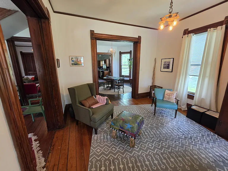 2809 Cottage Grove Ave — Photo 8