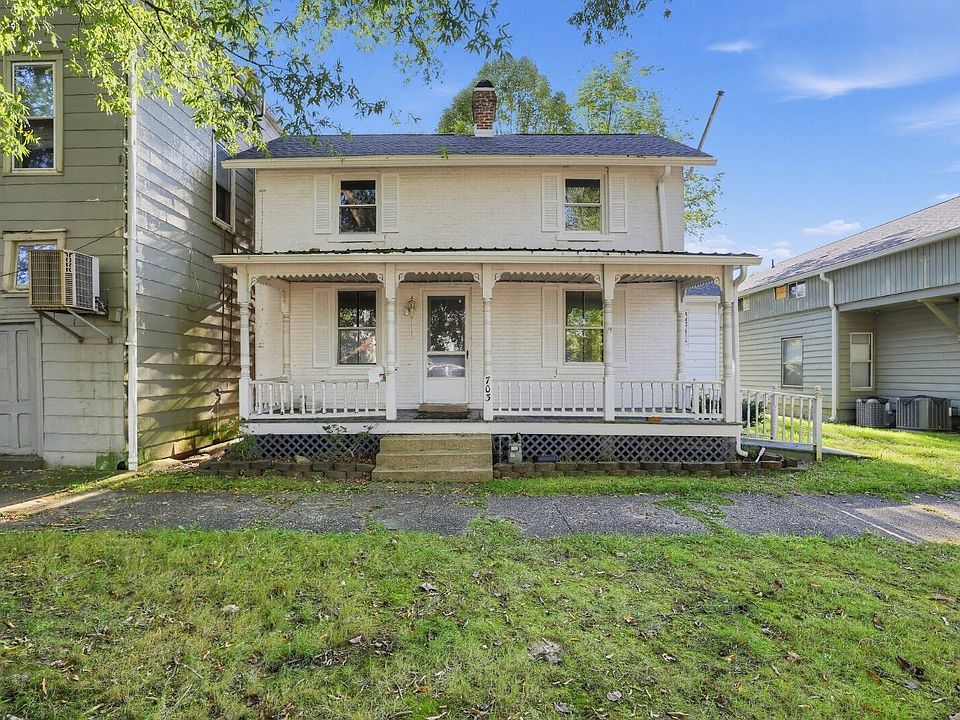 1st image of 703 6th St