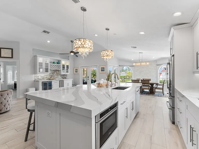 5968 Carol Ct — Photo 3