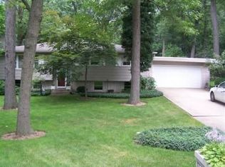 6028 Old Porter Rd, Portage, IN 46368