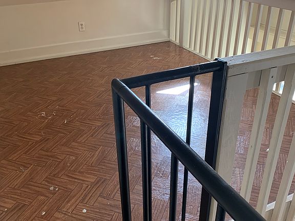 4th image of 2303 N Wall St APT 4