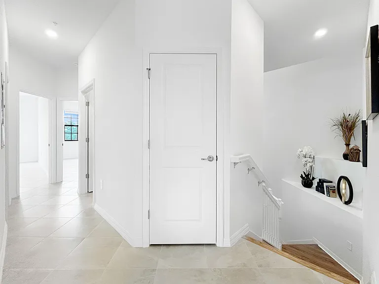5552 Summit Pointe Cir #13 — Photo 6