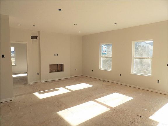 5th image of 5146 Buttercup Dr
