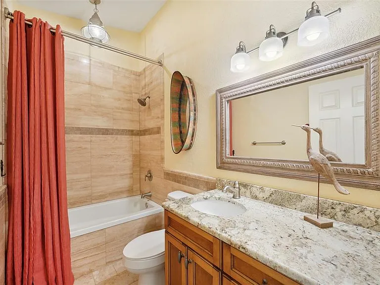637 Pinellas Bayway S #105 — Photo 29