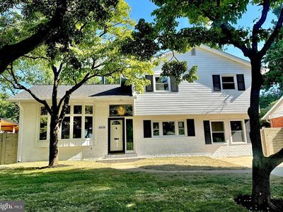 5818 Greentree Rd, Bethesda, MD, 20817