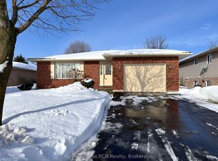 218 Four Street Cres, Hanover, ON N4N3S2