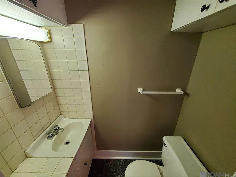 2044 Ovid St — Photo 12
