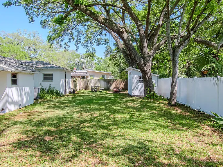 3906 W San Obispo St — Photo 22